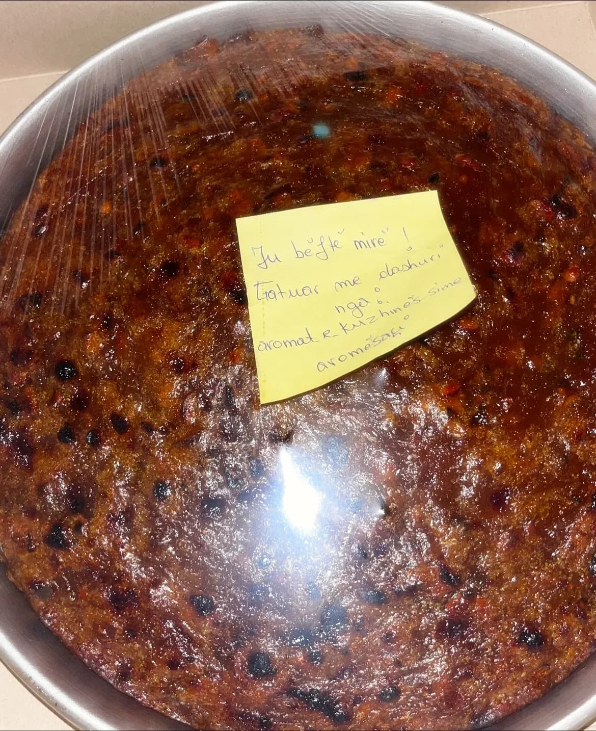 Një javë mes aromash saçi dhe punësh me zemër Çdo ditë nis herët mes… — Procesi, pamja 18