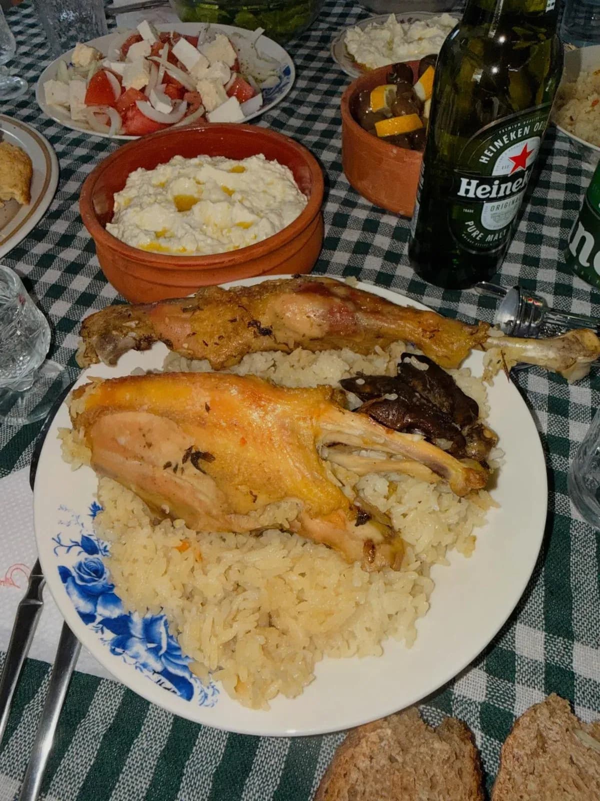 Dreka në fshat Kulac me shëllirë djathi, kos e vezë,tavë me zog e oriz në… — Mish & tava, pamja 9