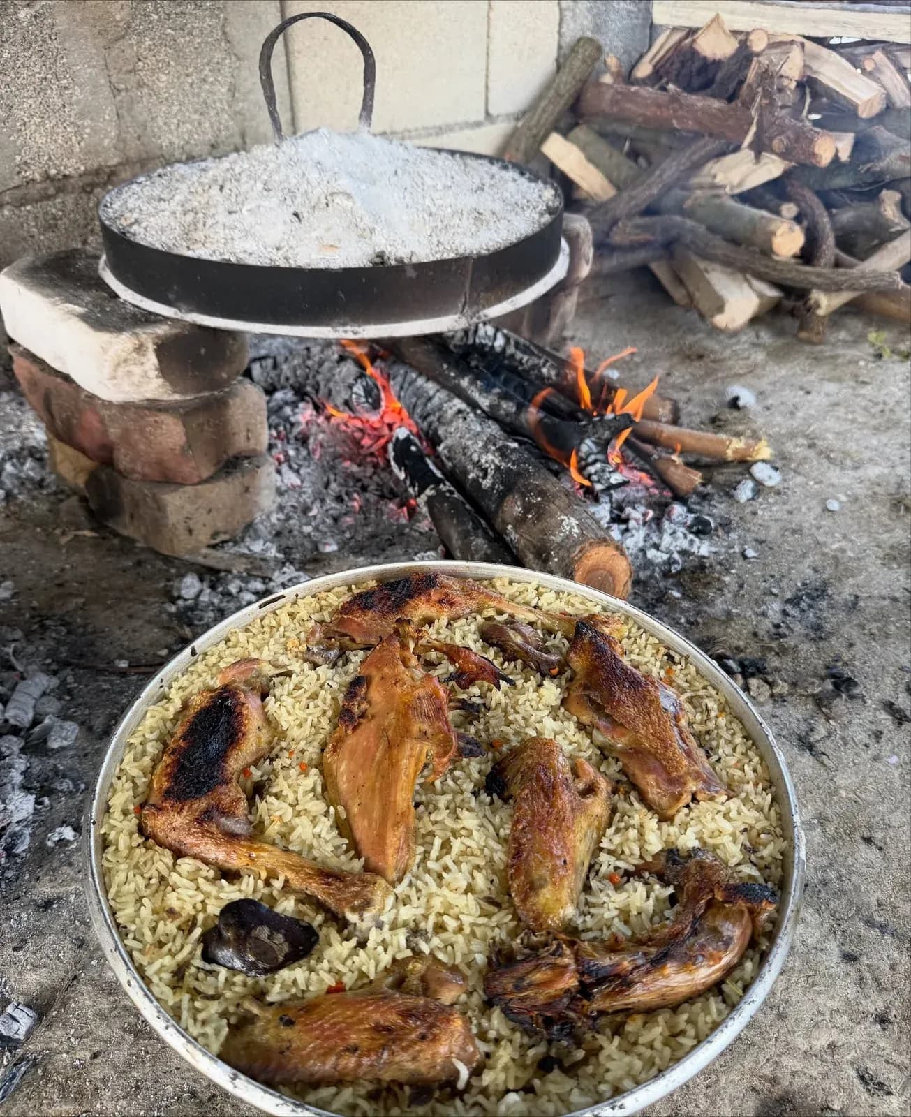 Një javë mes aromash saçi dhe punësh me zemër Çdo ditë nis herët mes… — Procesi, pamja 2