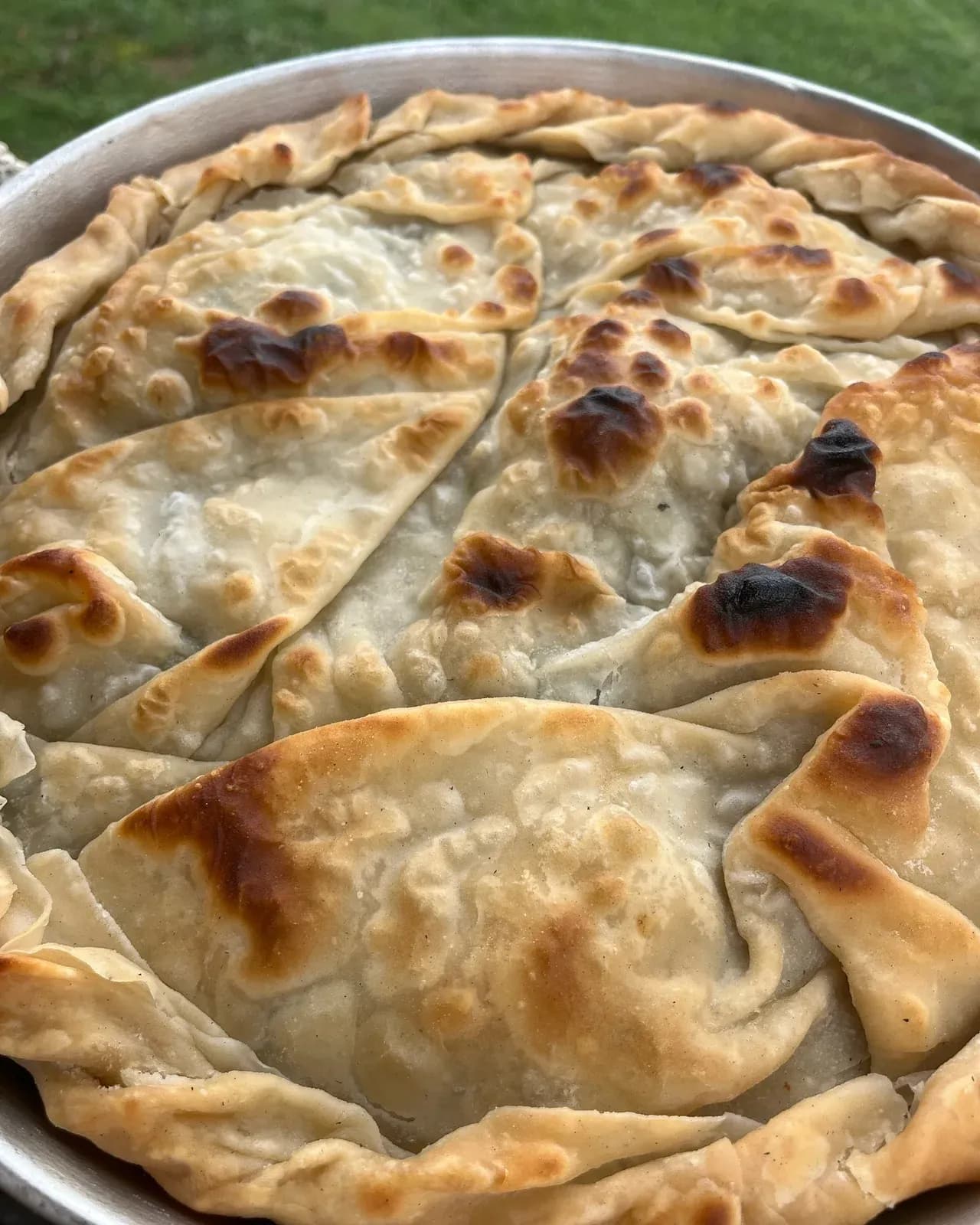 BYREK ME POROSI Keta bukuroshet u shijuan sot ne tryezat e familjeve… — Byrek & flia, pamja 3