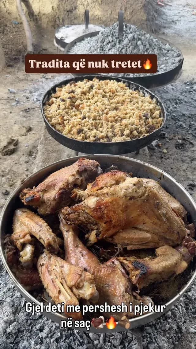 Gjel deti i rritur në fshat ,i pjekur ngadalë, ashtu si është bërë… — Tradita