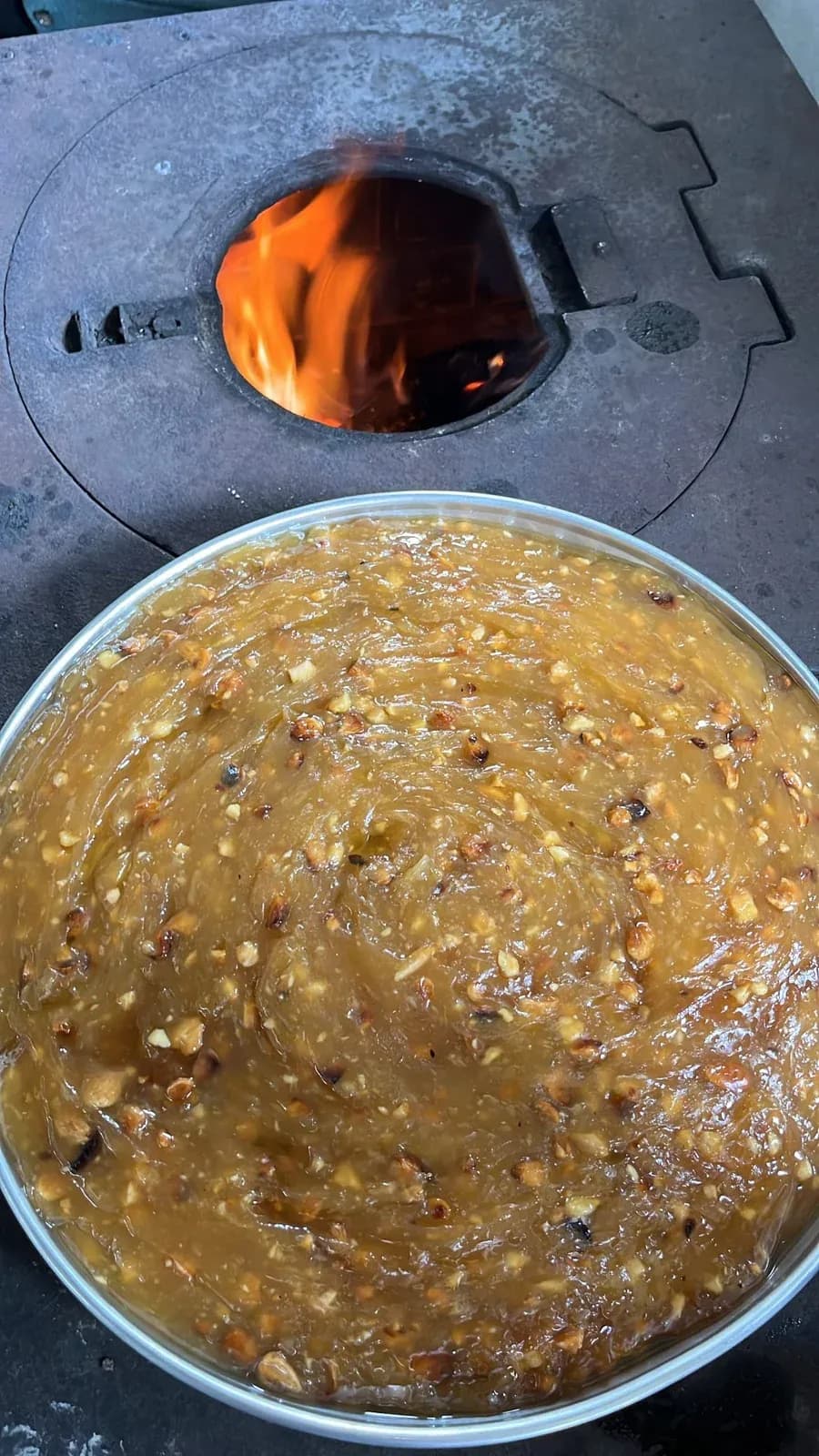 Revani me bajame të pjekura… aroma e saj s’ka të krahasuar Sot ndezëm… — Ëmbëlsira