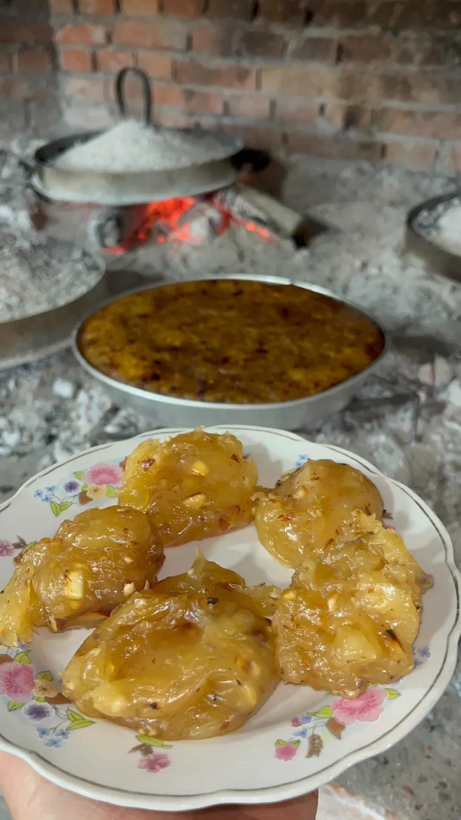 Një sqarim i vogël për këtë ëmbëlsirë tradicionale Ne nga jugu hasude e… — Ëmbëlsira