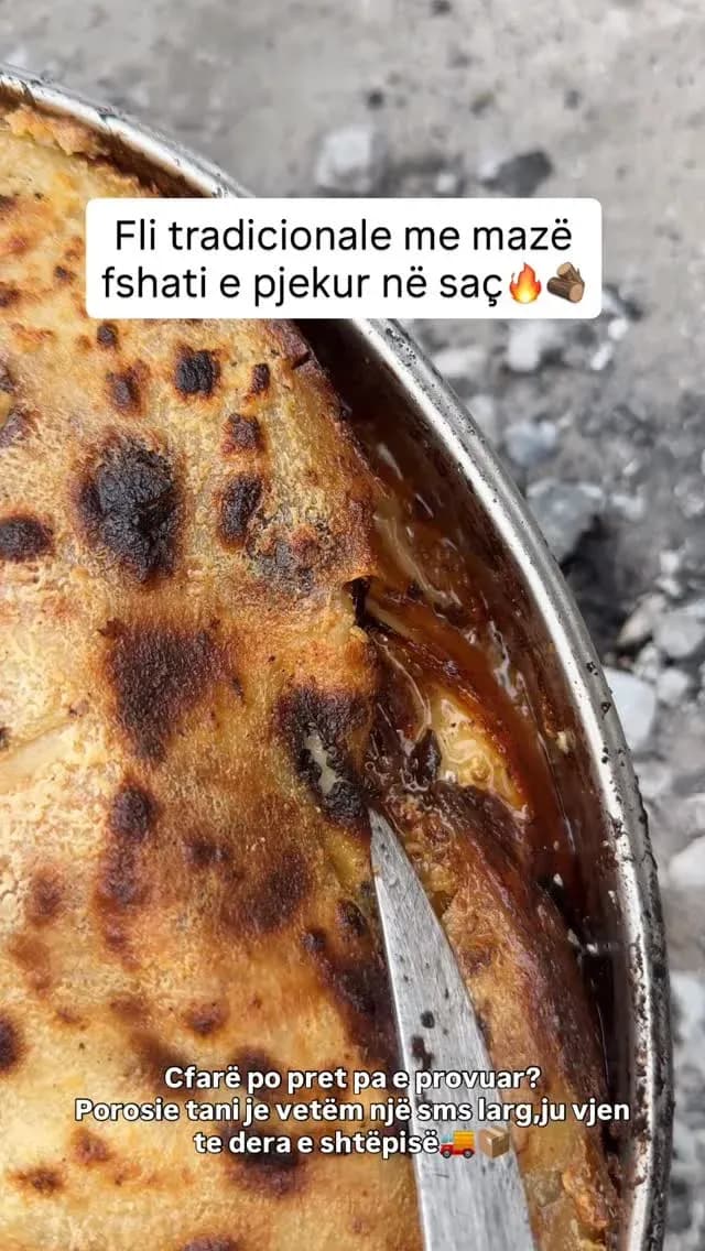 Fli tradicionale me mazë fshati e pjekur në saç Duket qartë : Ka shije që… — Porosi