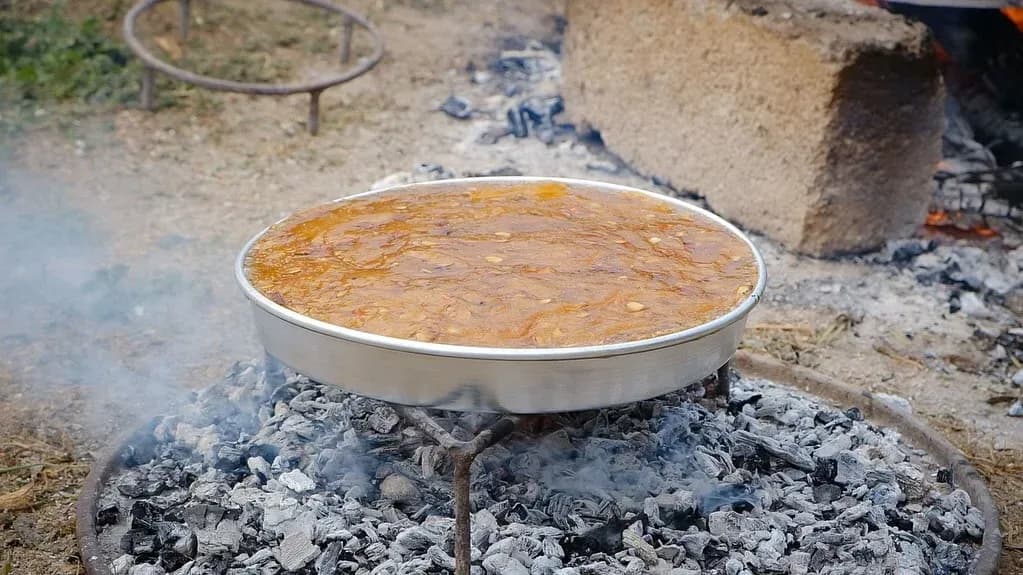 Një recetë që mbart traditë, shije që ngroh shpirtin dhe një emër që… — Ëmbëlsira, pamja 4