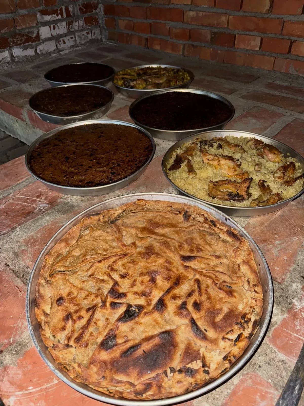 Dhjetori ka nisur vrullshëm pak foto nga shumë momente pune në ditët e… — Procesi, pamja 17