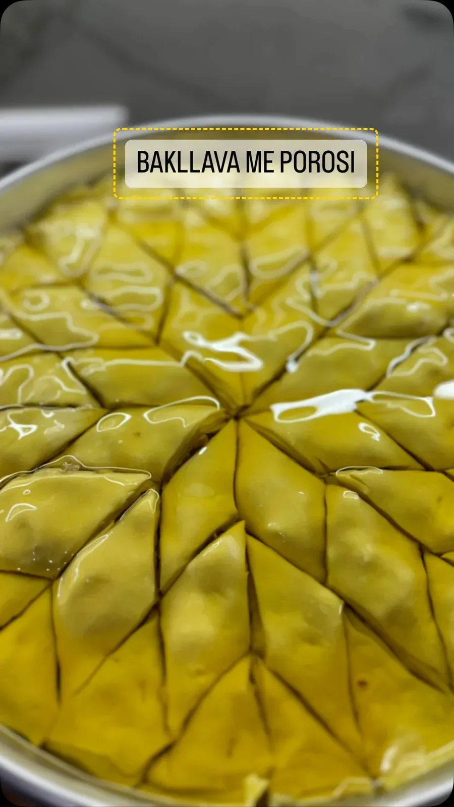 Dhjetori nis me bakllava të bërë me dashuri, porositi tani! — Porosi