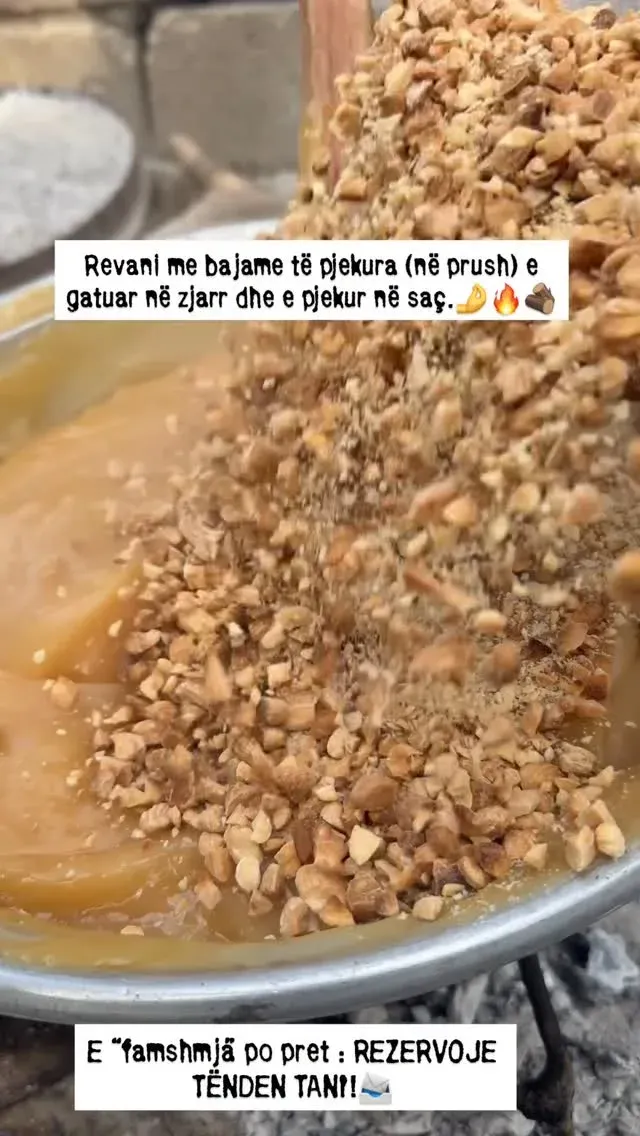 Revani me bajame të pjekura ,e gatuar në zjarr dhe e pjekur në saç,një nga… — Ëmbëlsira