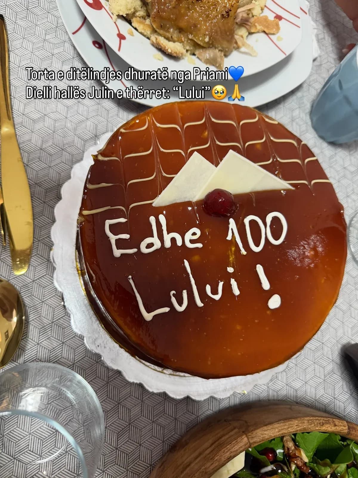Nuk ishte thjesht ditëlindja jote… ishte një kujtesë e bukur e rrugës sonë. — Të tjera, pamja 8