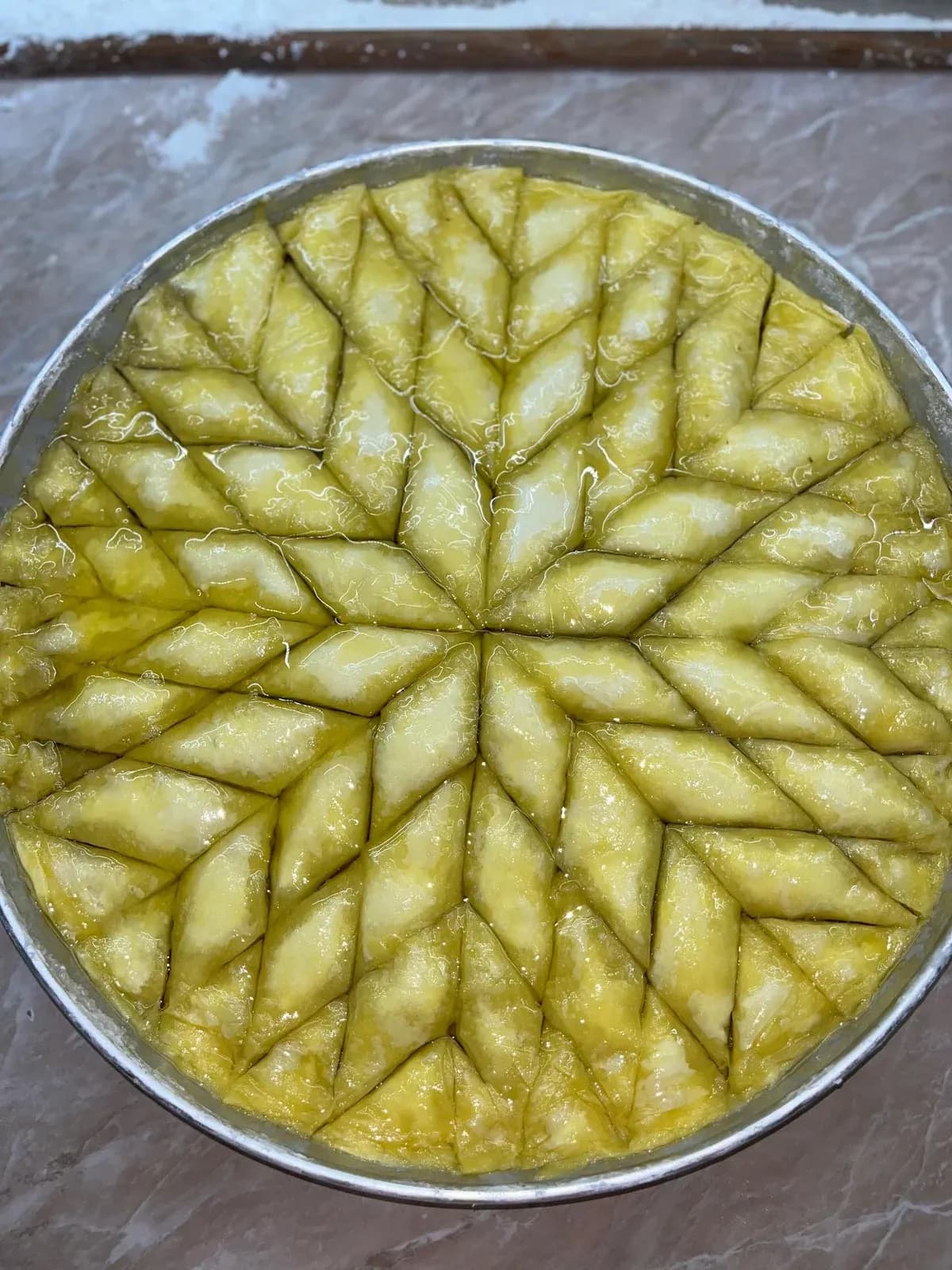 Marsi po mbyllet… dhe bashkë me të, një muaj plot aromë, zjarr dhe duar që… — Ëmbëlsira, pamja 18