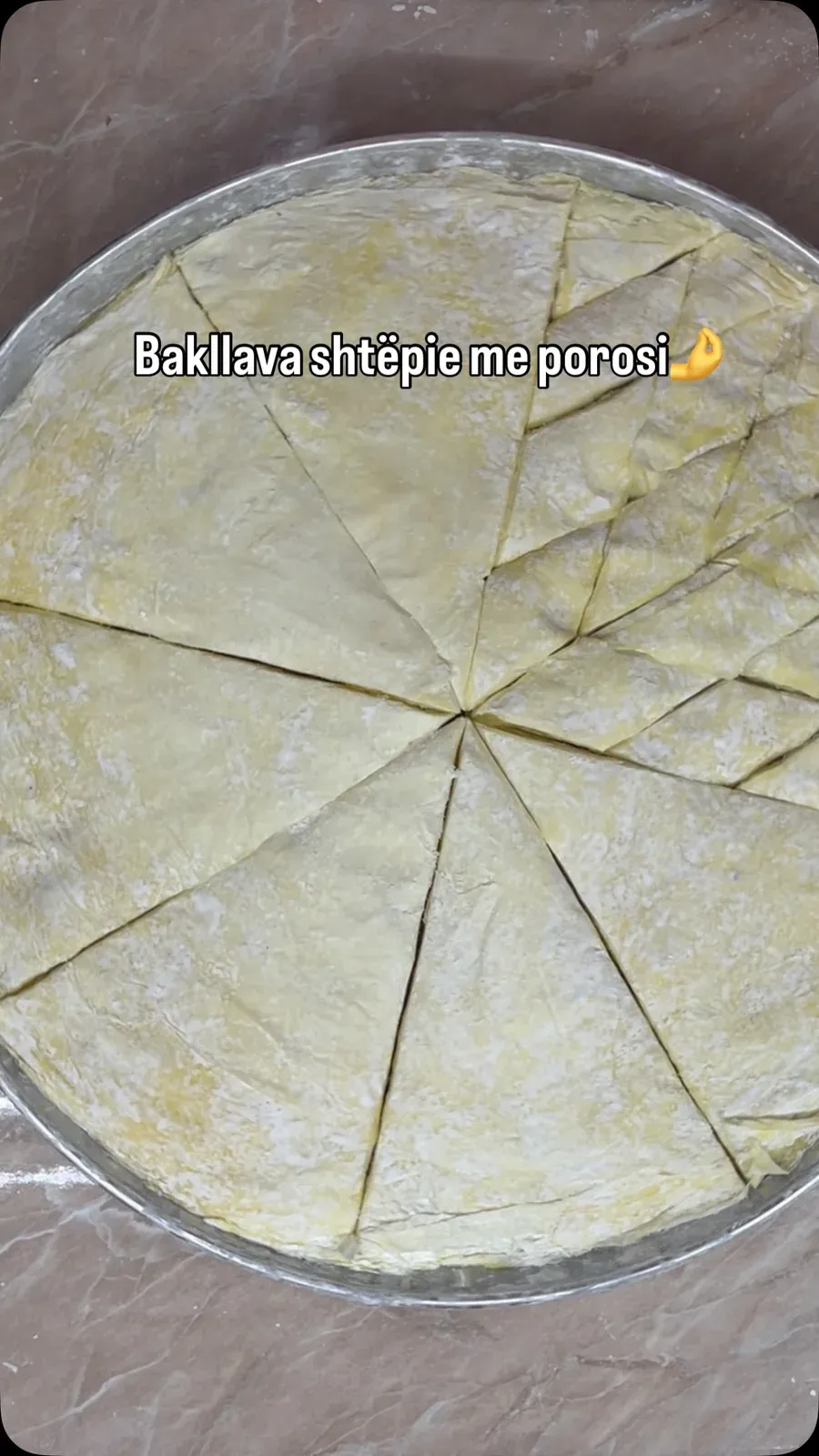 Bakllava shtëpie me porosi, e përgatitur me përkushtim për klientët e mi. — Byrek & flia