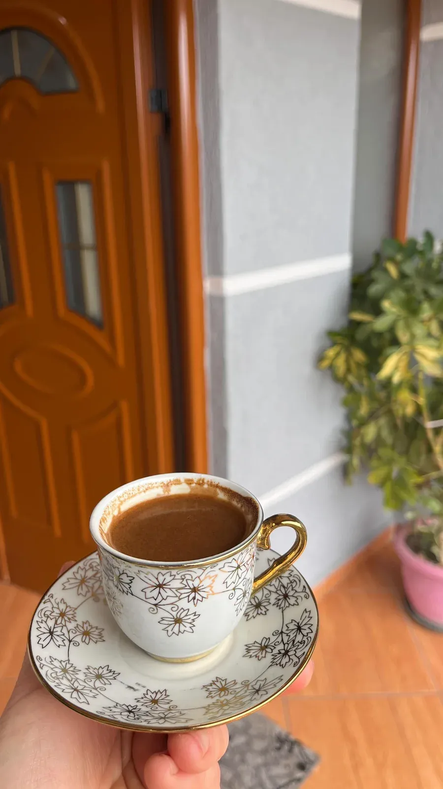 Vdekja nuk ekziston, bija ime. — Tradita