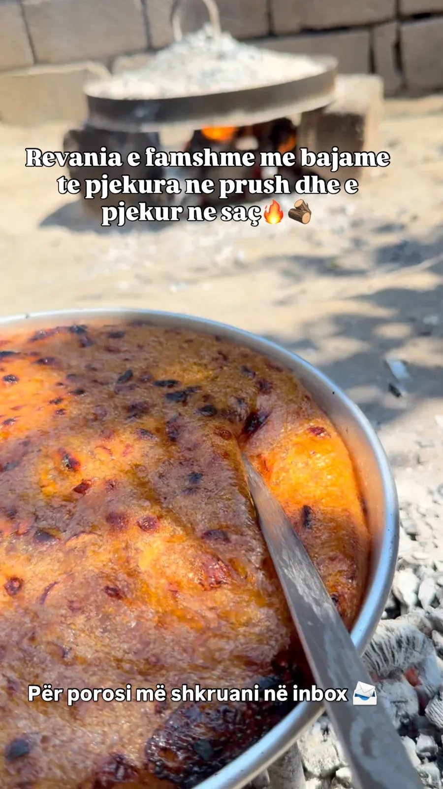 Revania e famshme me bajame të pjekura në prush, e gatuar ngadalë në saç…… — Procesi