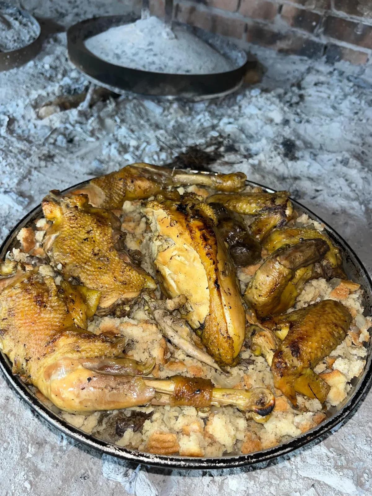 Marsi po mbyllet… dhe bashkë me të, një muaj plot aromë, zjarr dhe duar që… — Ëmbëlsira, pamja 17