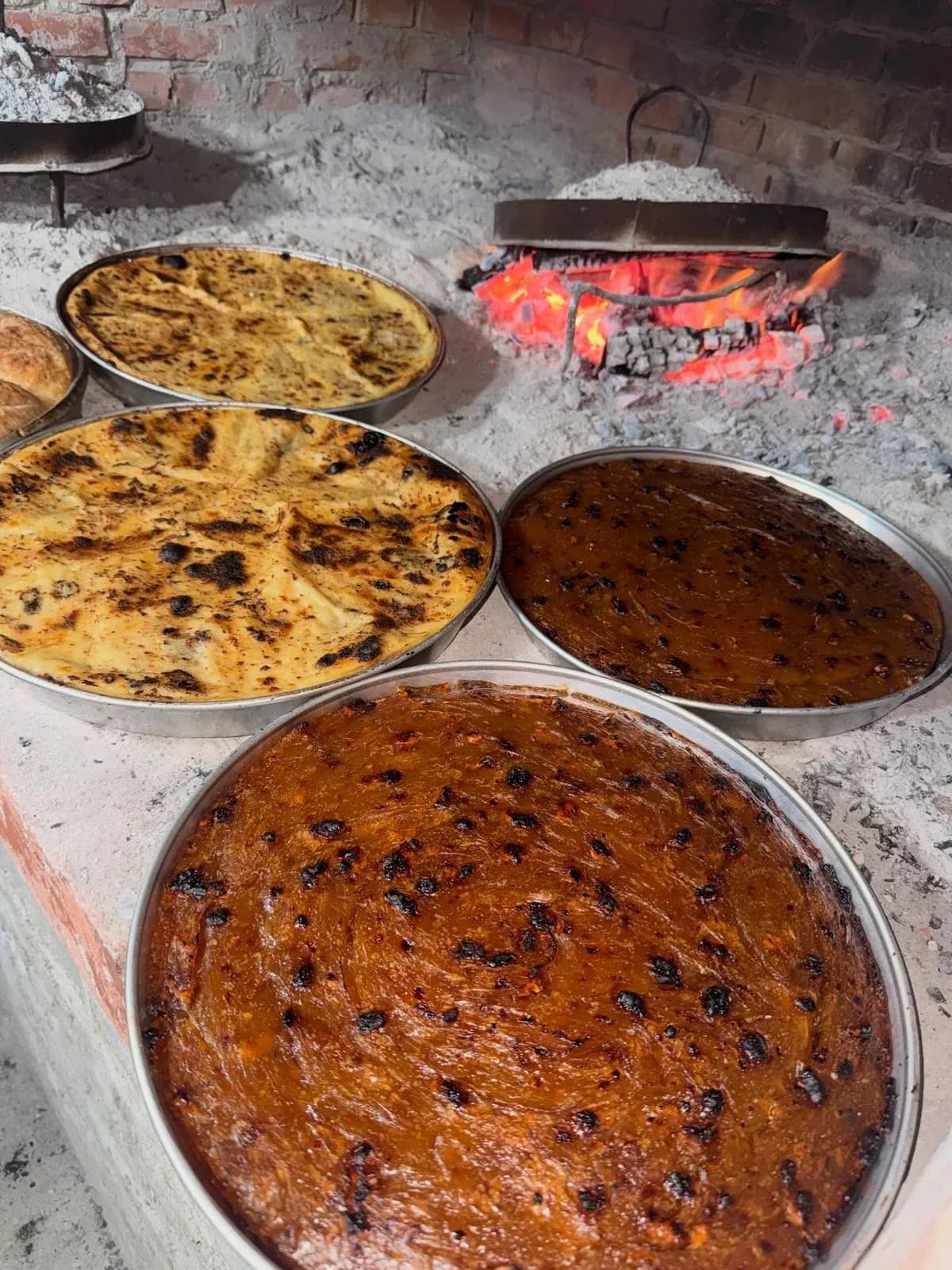 Marsi po mbyllet… dhe bashkë me të, një muaj plot aromë, zjarr dhe duar që… — Ëmbëlsira, pamja 12