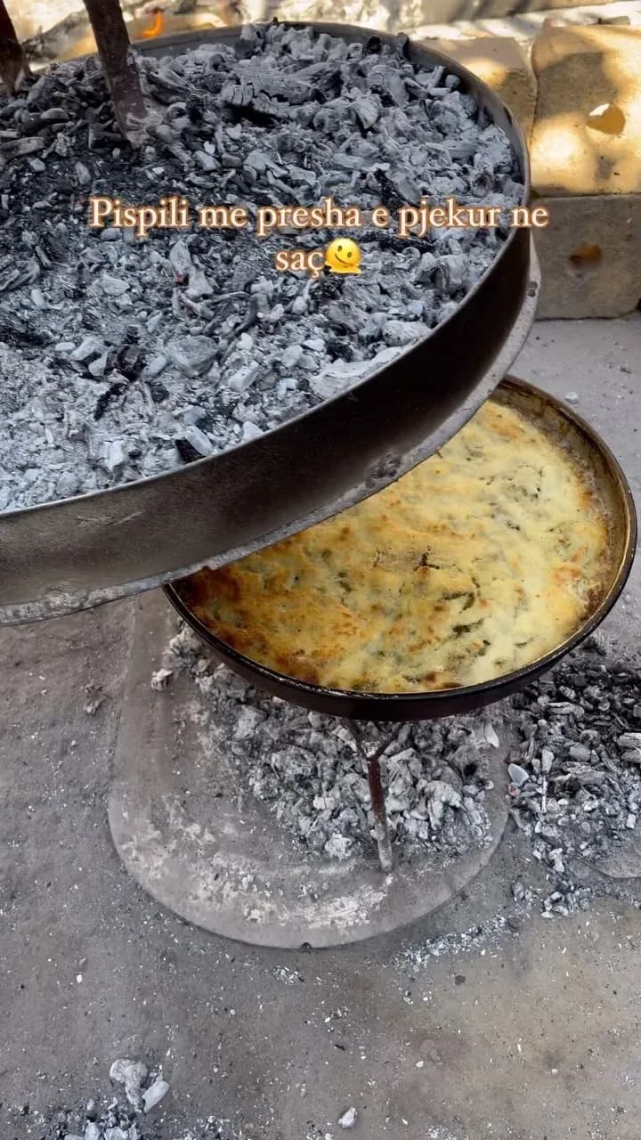 Pas perfundimit te porosive ,pergatita nje pispili me presha dhe e poqa ne… — Procesi