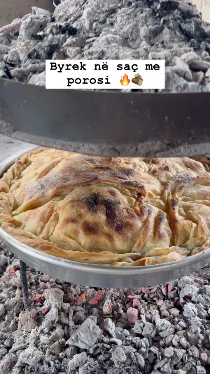 Byrek ne saç me porosi,byreket varjojne ne kerkes te klientit! — Byrek & flia