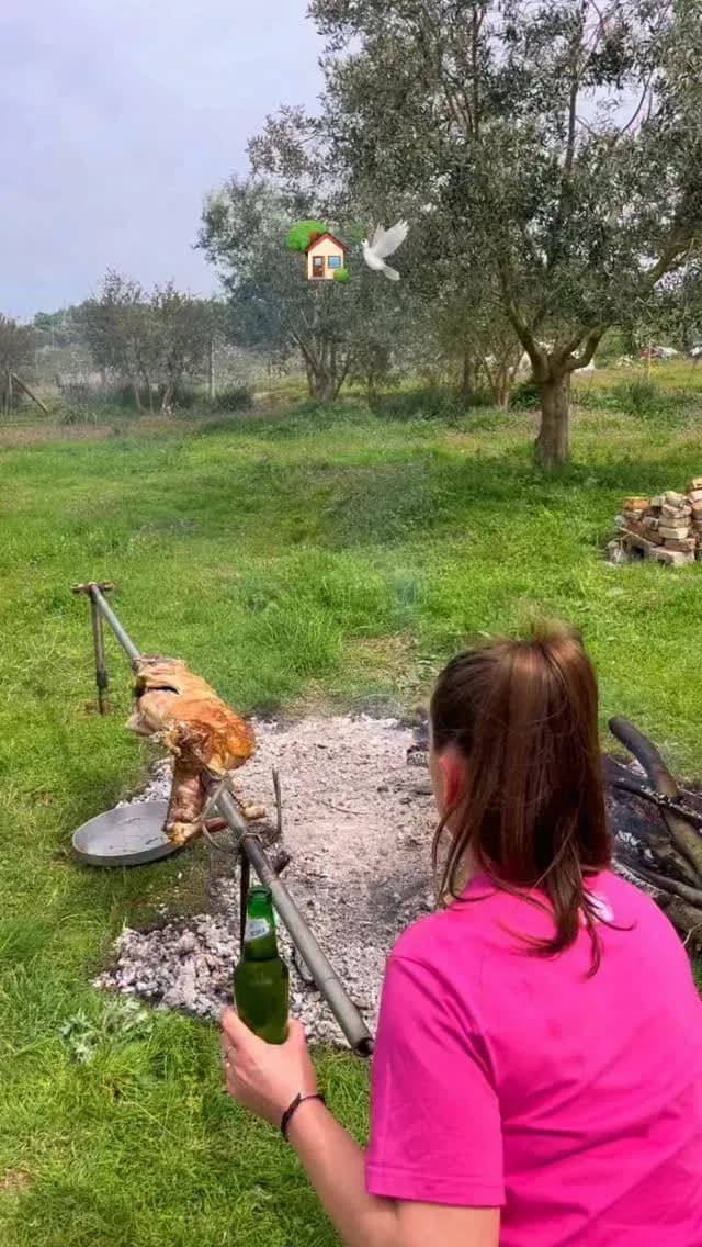 Gëzuar Pashkët nga unë Nerada Sot, në këtë ditë të shenjtë, lutem që Zoti… — Procesi