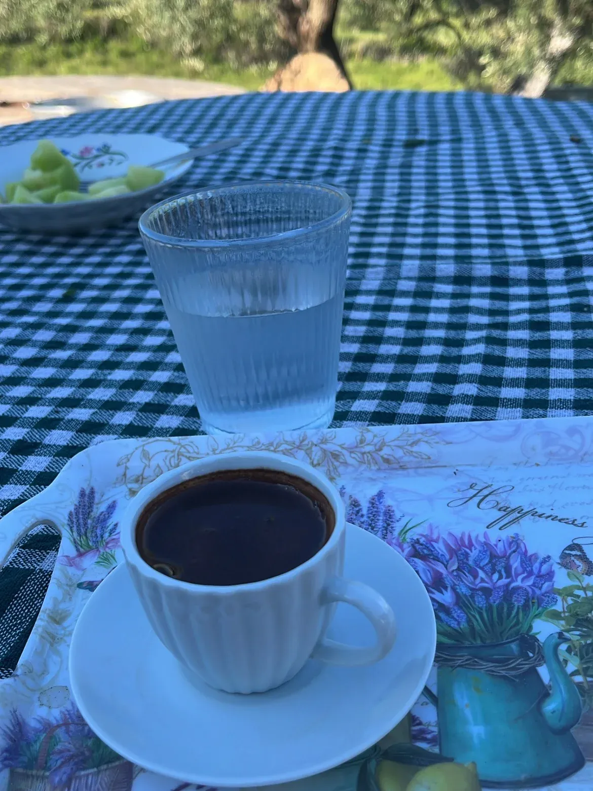 Gëzuar Kurban Bajrami Uroj që kjo festë t’ju sjellë sofrat plot, zemrën të… — Procesi, pamja 11