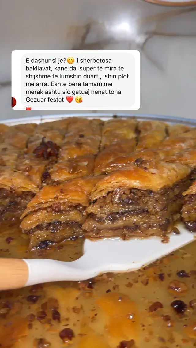 Bakllavaja ime, ashtu si të gjitha gatimet që përgatis,bëhet me kujdes dhe… — Ëmbëlsira