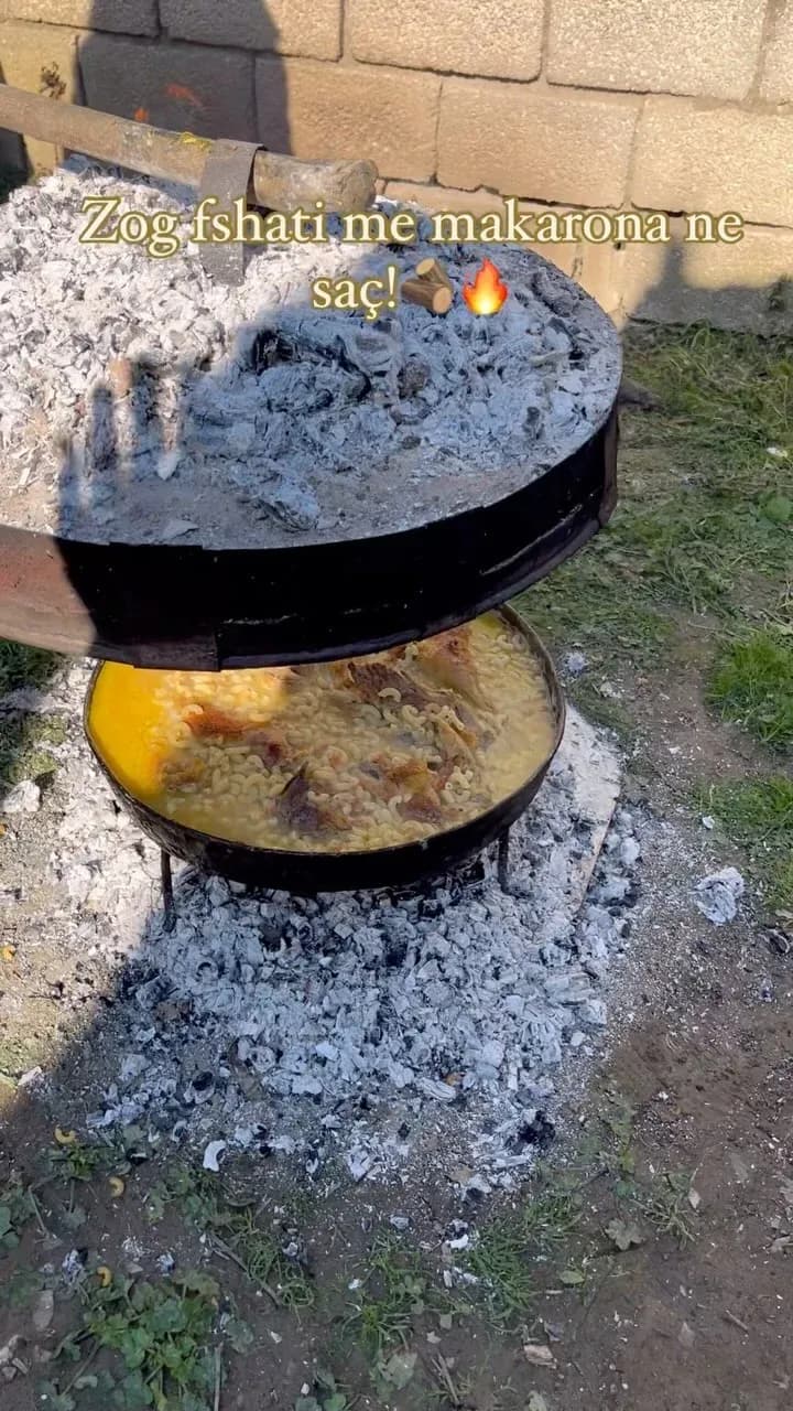 Receta e pare ne saç: Zog fshati me makarona Shijen dhe aromën nuk mund… — Mish & tava